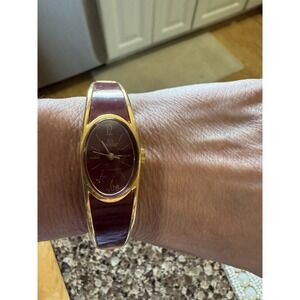 Vintage Women's Nelsonic Antimagnetic Handwind Mechanical Bangle‎ Watch Maroon